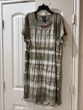 GAP Olive and White Tie-Dye Midi Dress